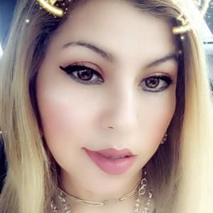 Meet your Posher, Iris